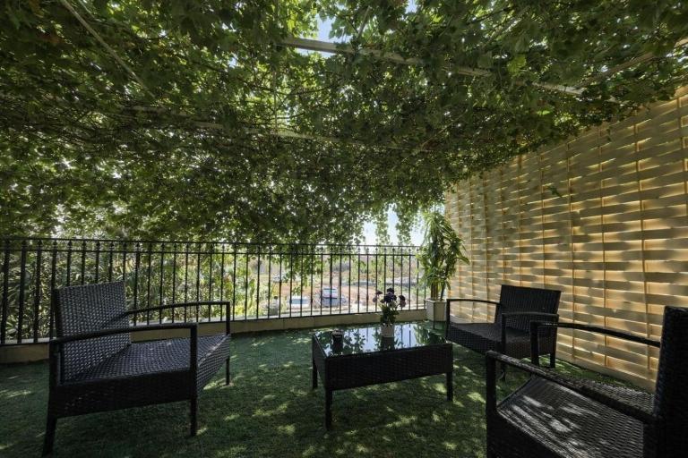 الوسام شقة كبيرة 4 غرف نوم وصالة وشرفة -بلكونة- Large apartment with 4 bedrooms, a living room and a balcony - B&B Ta'if