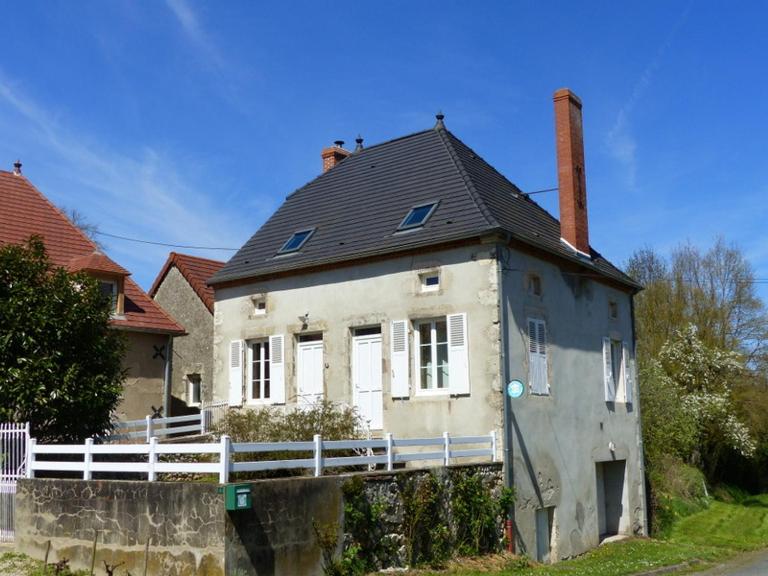 Ferme bourbonnaise rénovée avec jardin, animaux admis - FR-1-489-295 - B&B Bransat