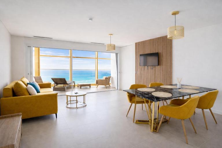 Apartment Olivia - 29th - Floor Sea View Residence - Intempo - Benidorm - B&B Benidorm