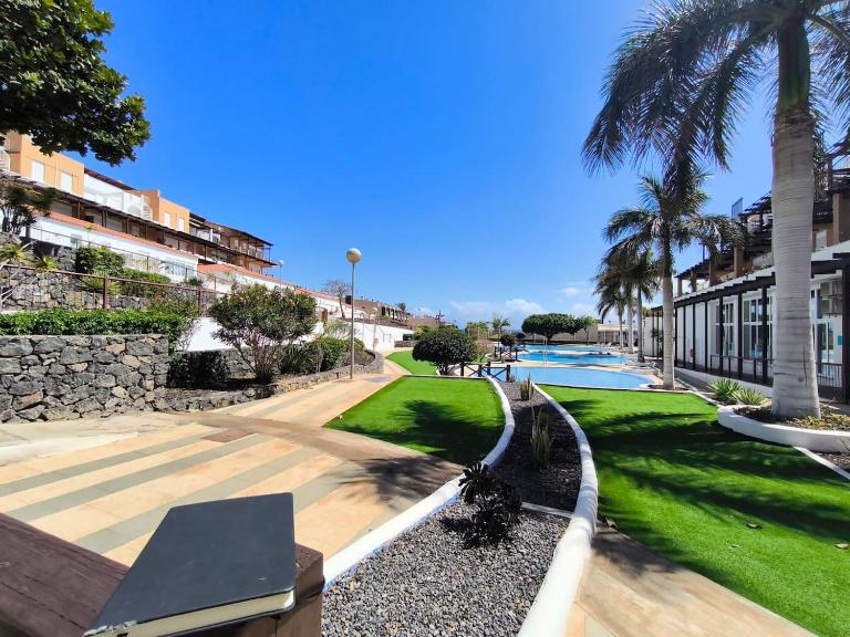 RenTenerife Magec Swing & Sun - Amarilla Golf - B&B San Miguel De Abona