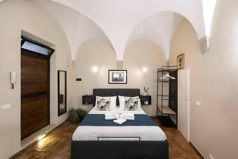 FRAM Campo de' Fiori Studio Apartment - B&B Roma