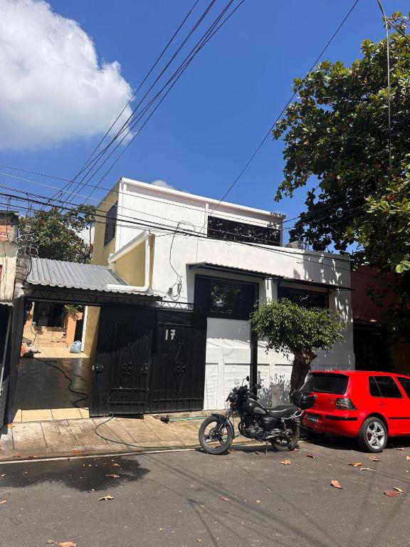Cozy 2BR Home with Parking near Walmart and Metrocentro - Ferienwohnung San Salvador