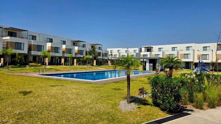 Casa con alberca y wifi para 10 huéspedes Morelos - B&B Alpuyeca