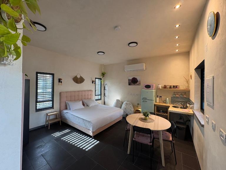 בסנדלים: חאן בוטיק בגולן - B&B Ma‘ale Gamla