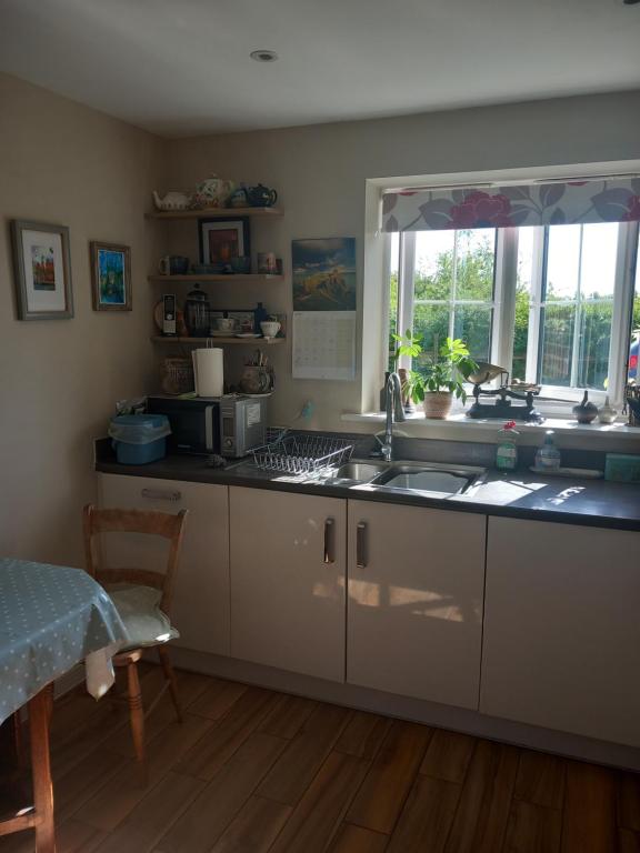 Beautiful detached home - Chambres d'hôtes Evesham