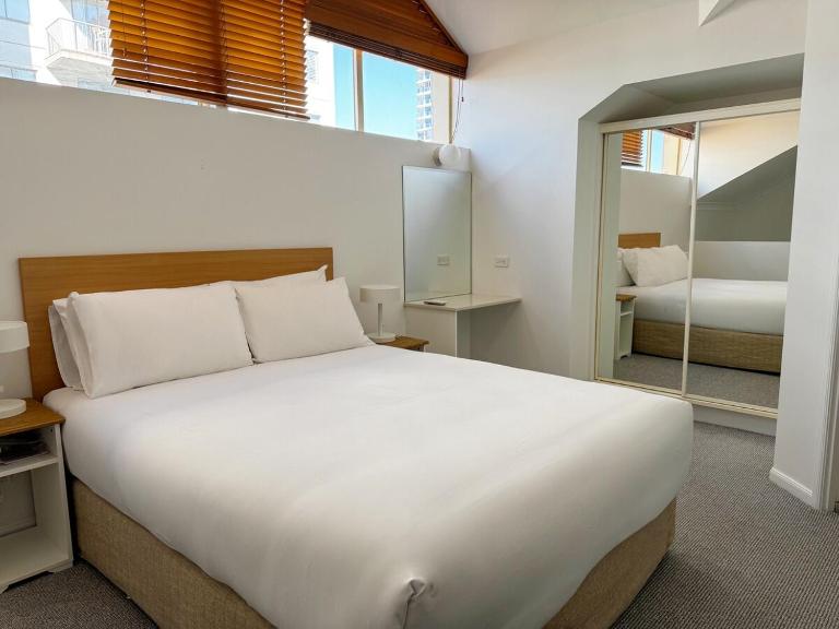 1BR Loft Kangaroo Point Sleeps 4 Adults - B&B Brisbane