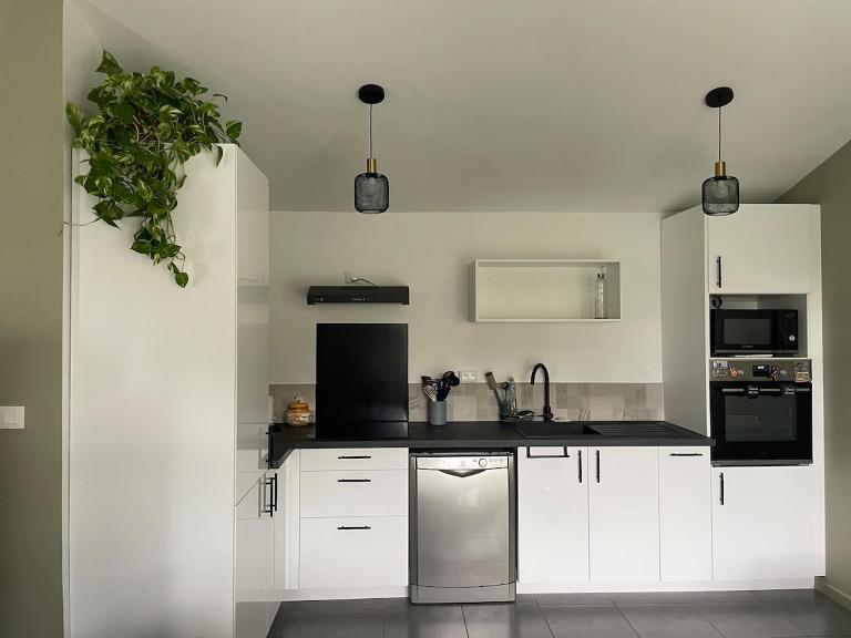 Maison de 59 m3 plein pieds avec terrasse-5 personnes - B&B Marcheprime