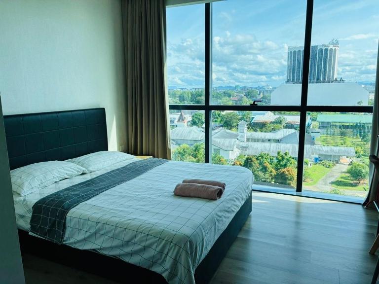 Kuching Kozi Square Mountain View 5A - Bed and Breakfast Kuching