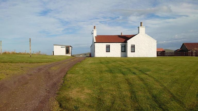 Seaview, Scatness, Shetland - B&B Virkie