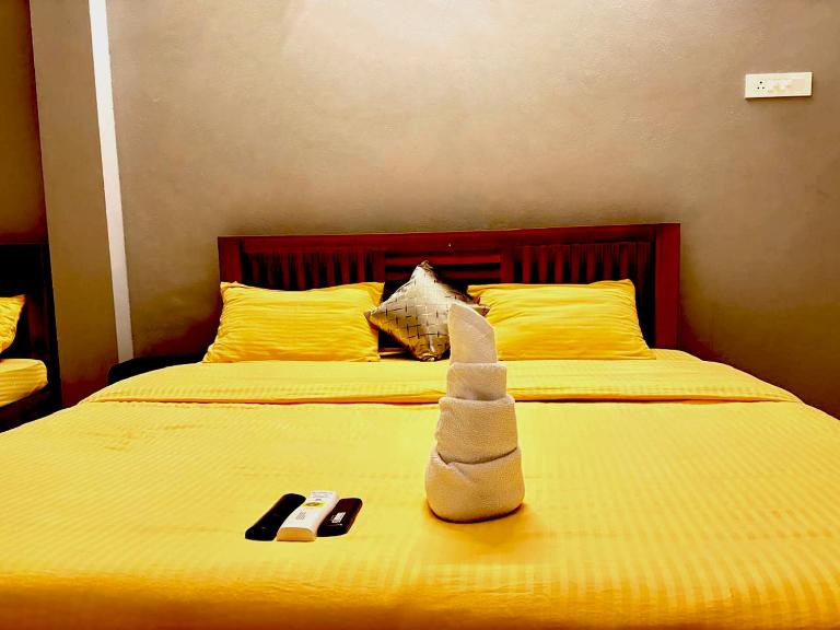 Villa De Paradise Near paradise beach and Mangroove Boating - B&B Vīrāmpatnam