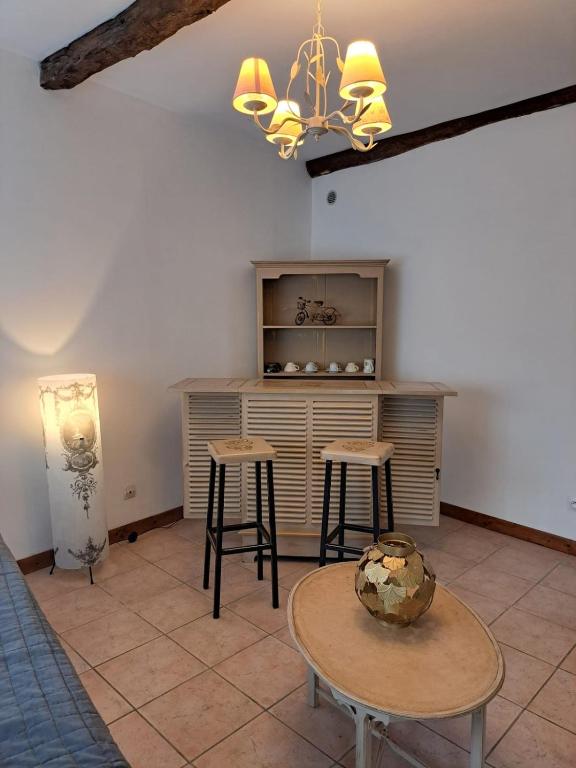 Logis du Bourg - Ferienwohnung Puy-l'Évêque