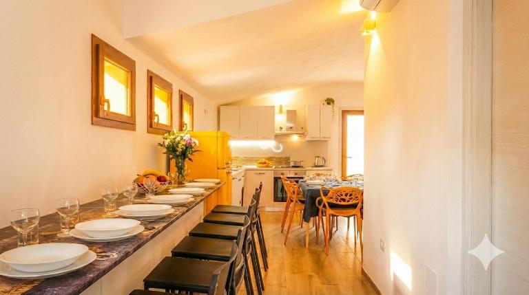 La Grotta Sardegna 3 Bedrooms 3 Private Bathrooms - Ferienwohnung Urzulei