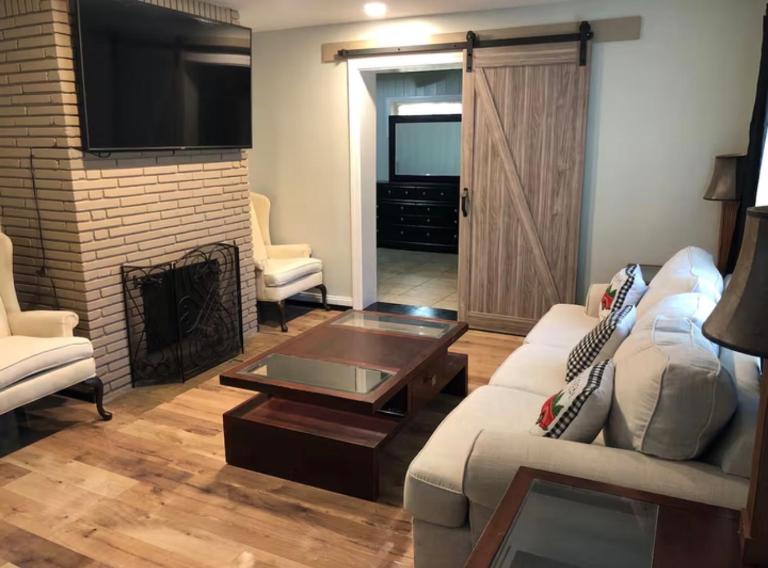 Spacious 5 Bedroom Home in Decatur Near Downtown Atlanta Ideal for Families & Groups - Bed and Breakfast Decatur