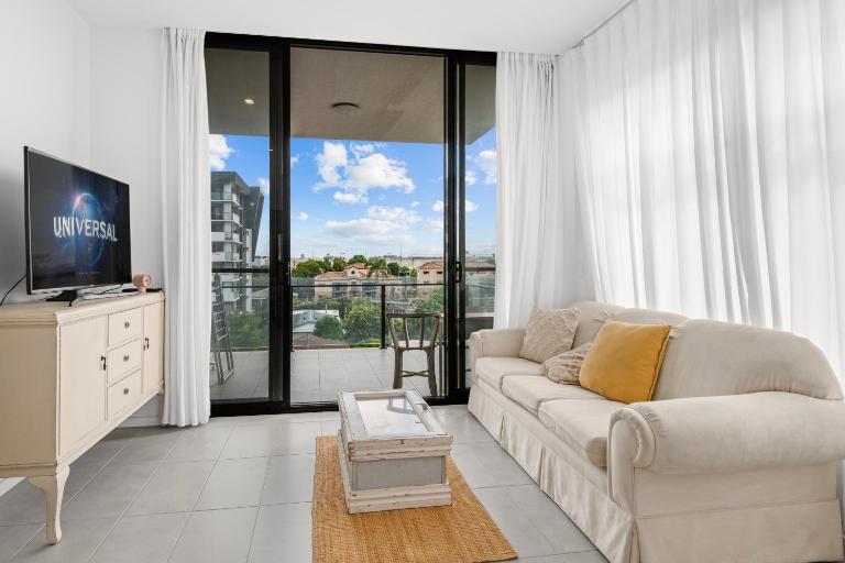 Khandalla Apartments - B&B Brisbane