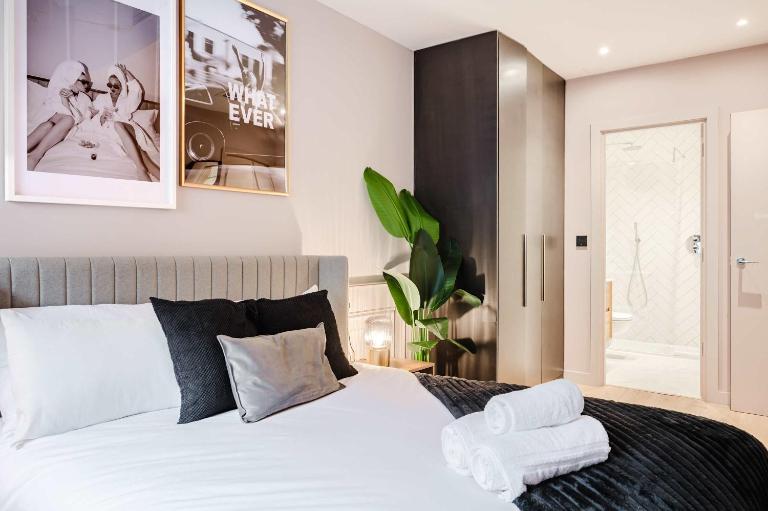 Central Manchester stay Walk to Chinatown &Theatres - B&B Manchester