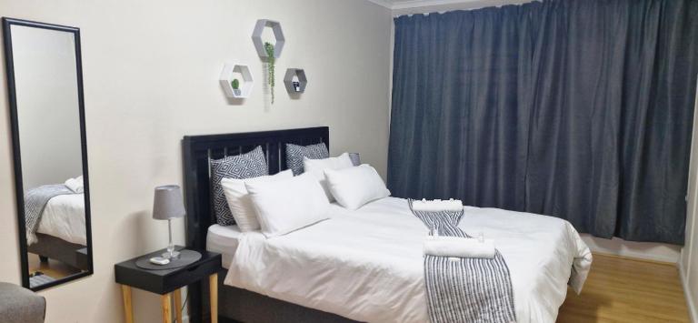 Casa en Gregg -Exquisite 2-bedroom self catering unit - 1 car parking space - B&B East London