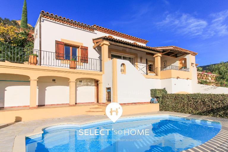 SELECT'soHOME - Villa pour 8 personnes avec vue mer et piscine privée - Villa PANORAMA - B&B Le Lavandou
