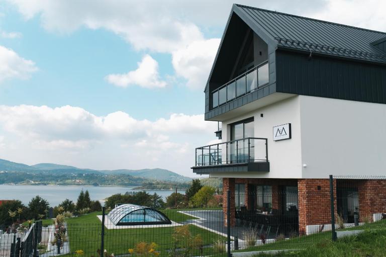 VILLA nad JEZIOREM - B&B Mucharz