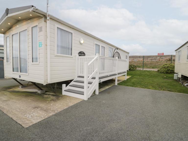 11, Beachfields - B&B Rhyl