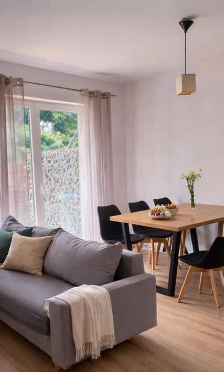 Apartament z ogródkiem - Ferienwohnung Rzeszów