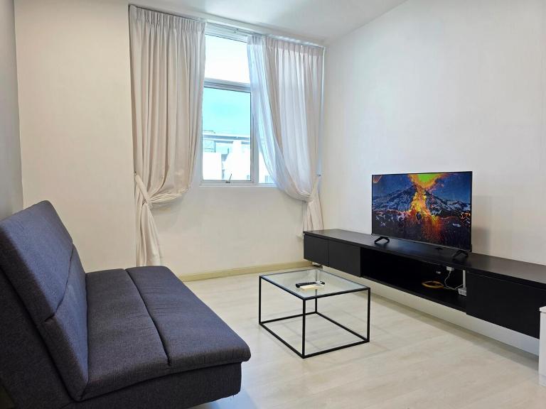 StayLuxe SGS 2BR Suite 2 - Bed and Breakfast George Town