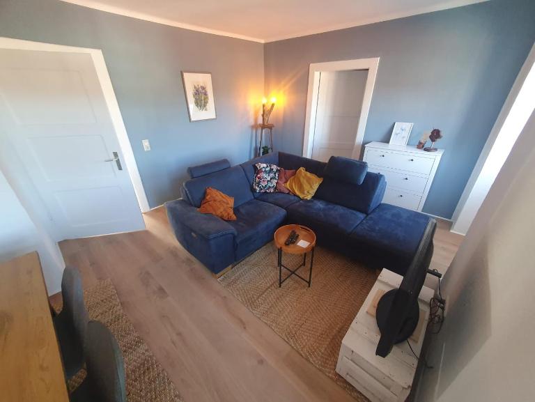 Altbau Wohnung Gersfeld AusZeit am Küppel - Chambres d'hôtes Gersfeld
