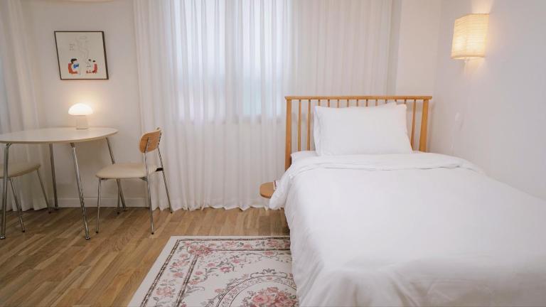 5 min to Seoul station, 1Beds, 1Baths - Stay85 - B&B Seúl