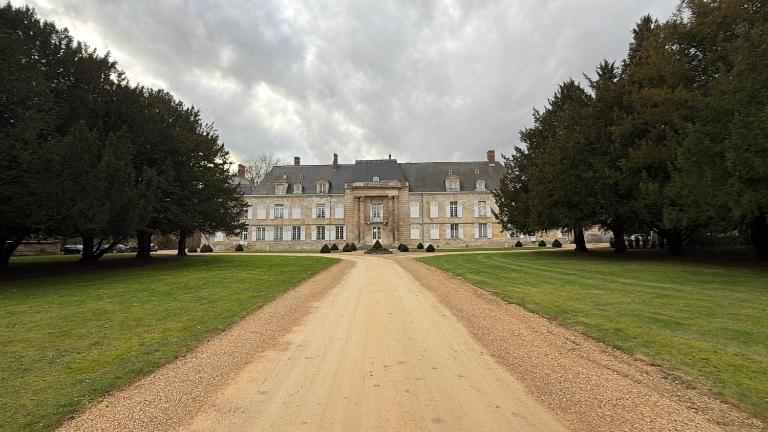 Studio au cœur du château - B&B Monchy-Humières