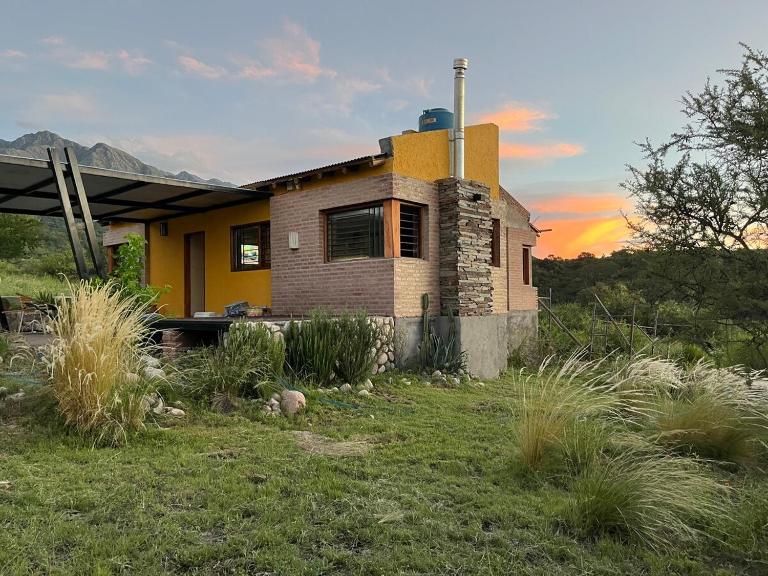 Cabaña de montaña, ideal para caminatas Buho Serrano - B&B Las Rabonas