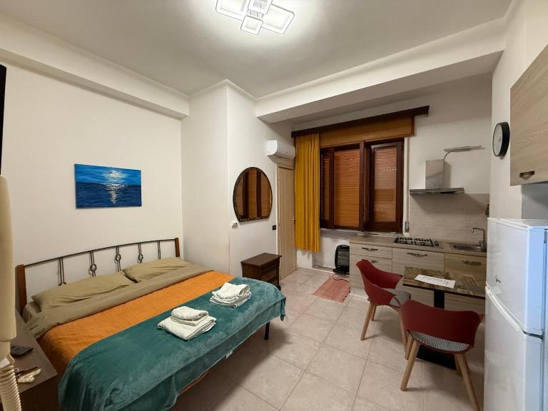 Monolocale Agesidamo - Chambres d'hôtes Locri