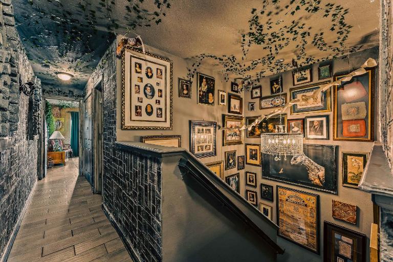 Stay at Hogwarts Harry Potter's Home, Free Parking, Pets Allowed - Bed and Breakfast Kissimmee