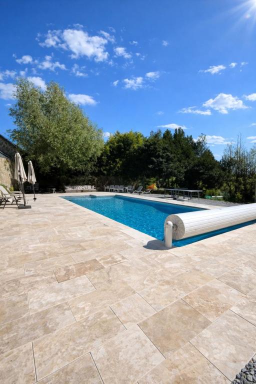 Charming house with pool Morvan Burgundy - B&B Poil