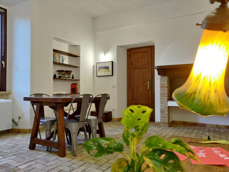 Nuovo!! Casetta Orsini - Bed and Breakfast Toffia