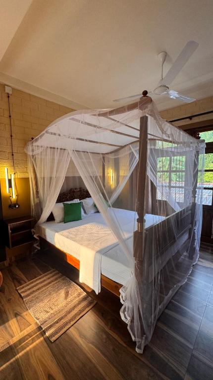 WILD PARADISE Apt - B&B Unawatuna