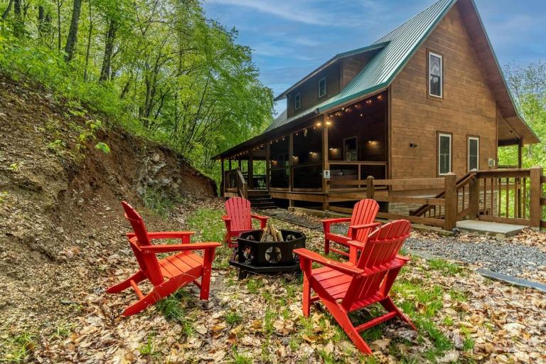 Family Time - Theatre - Fire Pit - Hot Tub & Views - B&B Sevierville