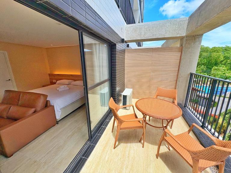RS 112 - Novíssimo flat com varanda exclusiva - Chambres d'hôtes Recife