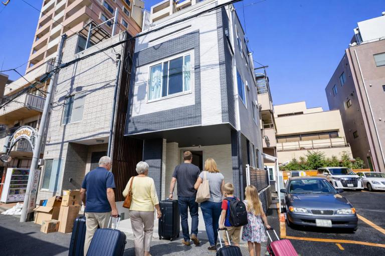 Free parking for compact cars 4 minutes walk from Kawaguchi Newly built three-story single-family house with 78 square meters 18 minutes by train to Ueno - Ferienwohnung Kawaguchi