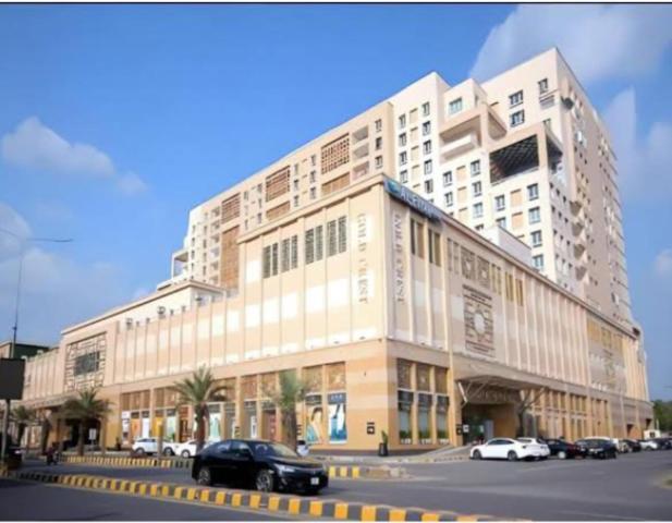 Goldcrest Apartment Lahore - Bed and Breakfast Lahore