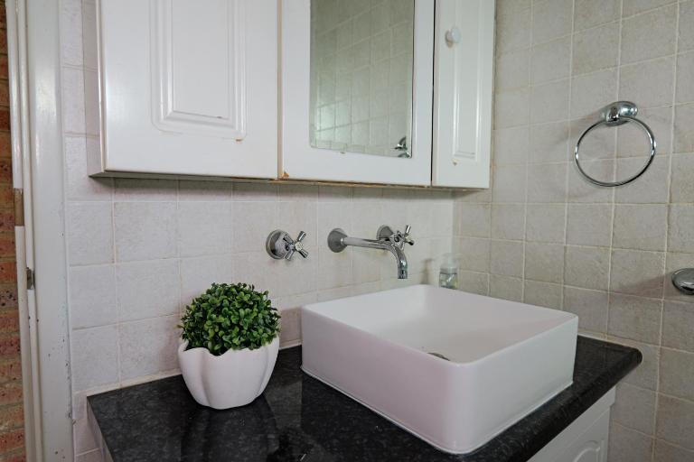 Pamusha 2 - Bed and Breakfast Geraldton