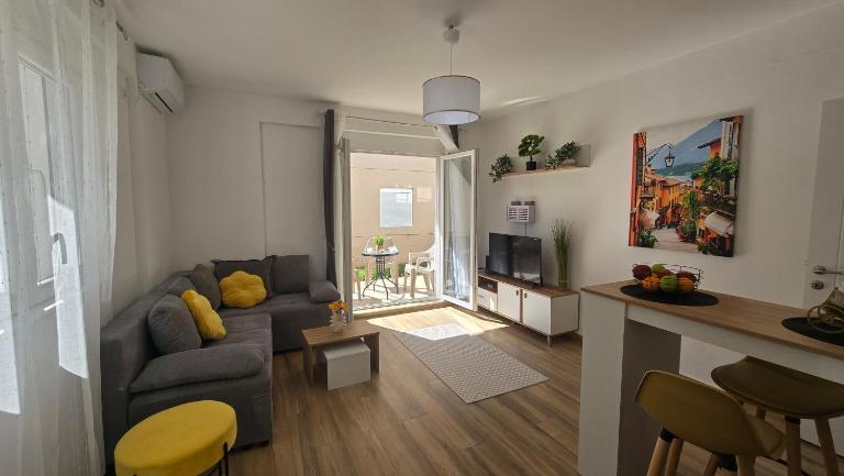 Moderan apartman Klaudija - B&B Igalo