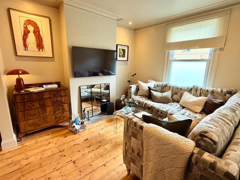 Ultra Modern City Centre House - B&B Bristol