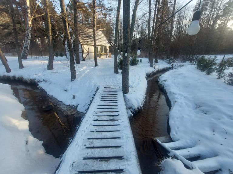 small house "Urgas" by the sea with 6 beds - B&B Plieņciems