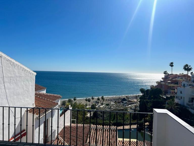 Capistrano Playa luxe by the Sea - Nerja - Chambres d'hôtes Nerja