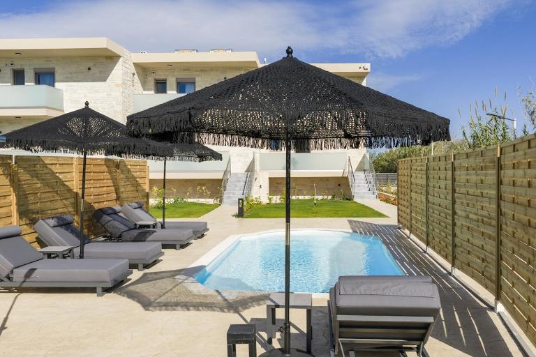 Armdin Seaview Villa 1 - B&B Módi
