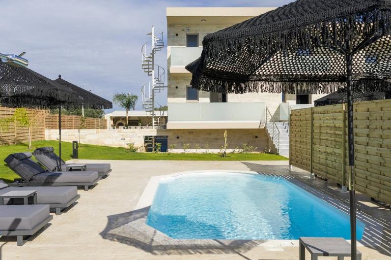 Armdin Seaview Villa 3 - B&B Módi