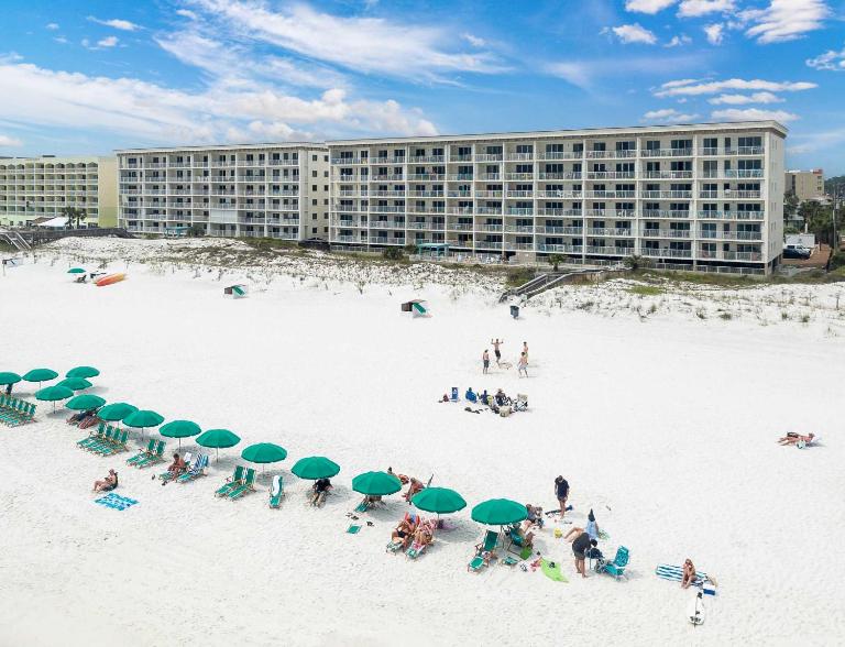 Gulf Dunes 106 Gulf Front condo - B&B Fort Walton Beach