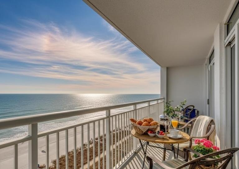 Oceanfront Walk to Boardwalk Pools Hot Tub - Ferienwohnung Myrtle Beach