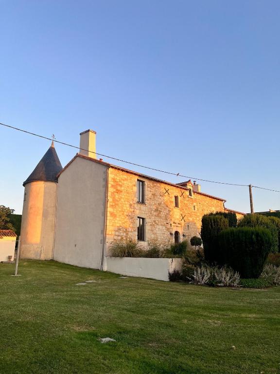 Manoir Les Touches - B&B - Chambres d'hôtes Concourson-sur-Layon