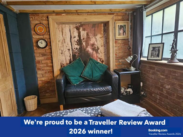 City Centre Stylish Hideaway - B&B Exeter