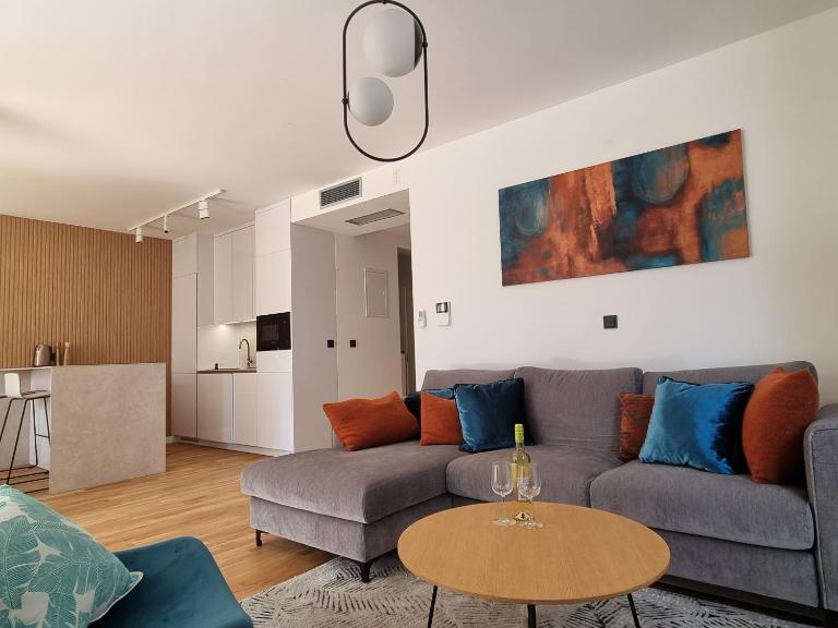 Summer Color Luxury Apartment - B&B Novalja